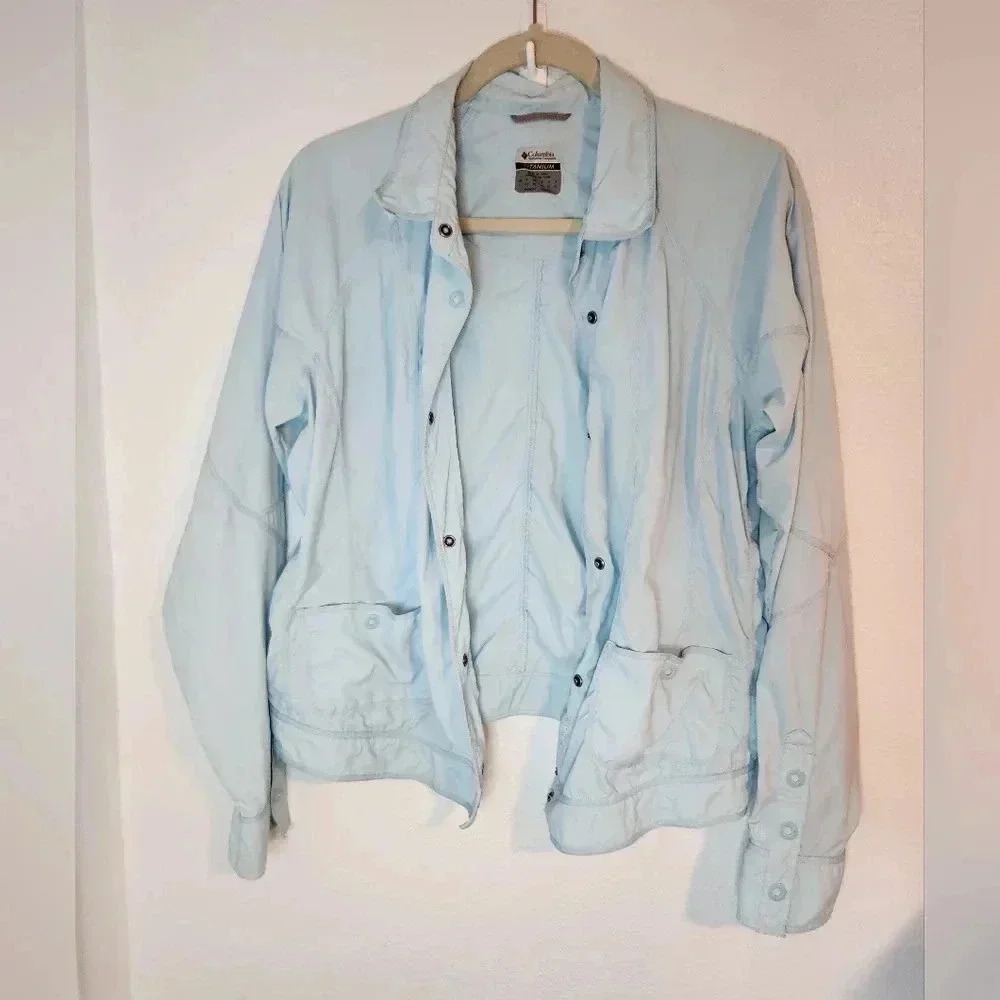 Columbia Titanium Women's L Nylon Button Snap Jacket Windbreaker Omni Dry Blue